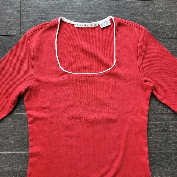 Tommy Hilfiger Red Cotton Knit Pullover Long sleeves Top Size M - Picture 2 of 6